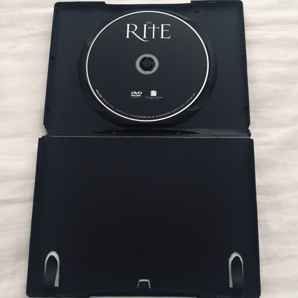 τhε Riτε • Horror • Exorcism • Widescreen • Anthony Hopkins • The Rite - Picture 7 of 13